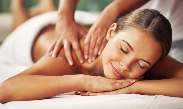 A masaxe contribúe ao tratamento eficaz da osteocondrose da columna lumbar
